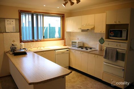 Property photo of 10 Francis Place Currans Hill NSW 2567