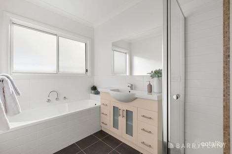 Property photo of 2/82 Bell Street Yarra Glen VIC 3775