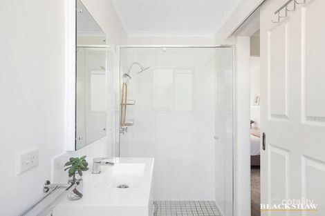 Property photo of 3 Fitzgibbon Place Karabar NSW 2620
