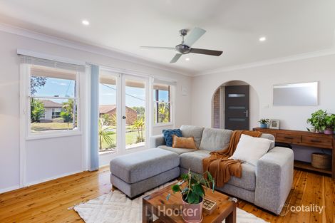 Property photo of 82 Alhambra Avenue Macquarie Hills NSW 2285