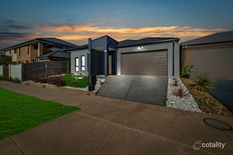 Property photo of 22 Flagstaff Crescent Point Cook VIC 3030