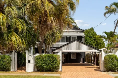 68 King Arthur Tce, Tennyson, QLD 4105