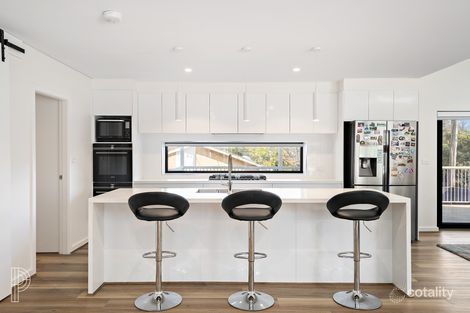 Property photo of 12 Larakia Street Waramanga ACT 2611