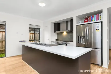 Property photo of 33 Starboard Drive Doreen VIC 3754