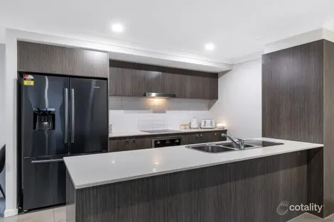 42 Swansea Cct, Redland Bay, QLD 4165