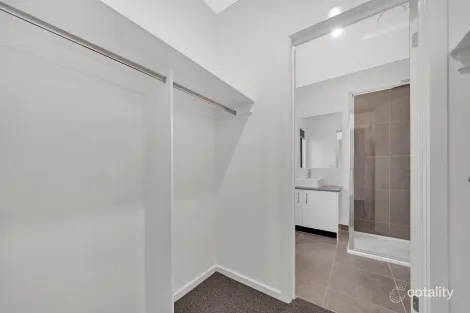 Property photo of 36 Newmarket Road Werribee VIC 3030