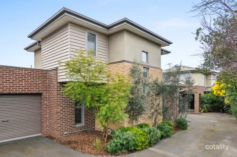 Property photo of 2/12 Evans Crescent Reservoir VIC 3073