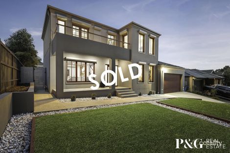 Property photo of 16 Riviera Drive Berwick VIC 3806