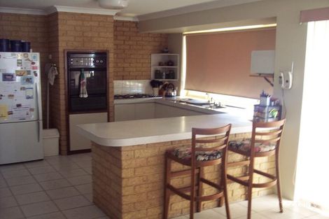 Property photo of 24 Lever Way South Yunderup WA 6208