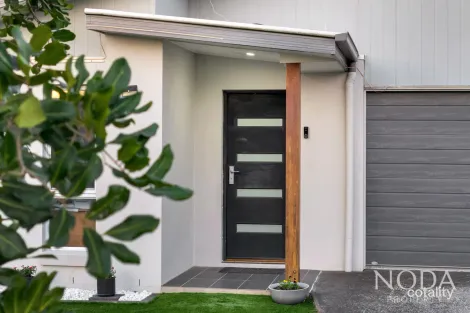 Property photo of 6 Rosella Way Deebing Heights QLD 4306