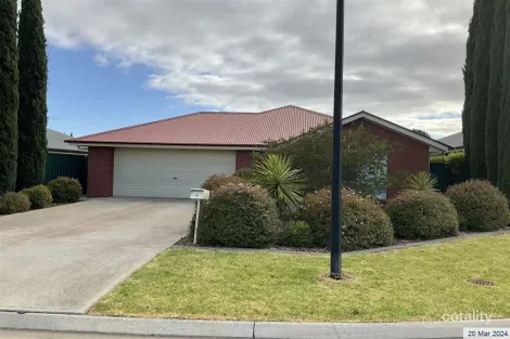 Property photo of 4 Butler Court Blakeview SA 5114