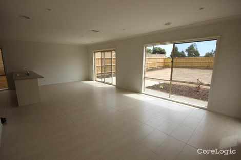 Property photo of 16 Juneberry Drive Keysborough VIC 3173