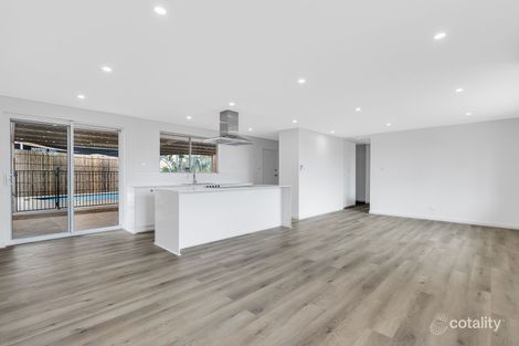 Property photo of 8 Viveash Way Bulgarra WA 6714