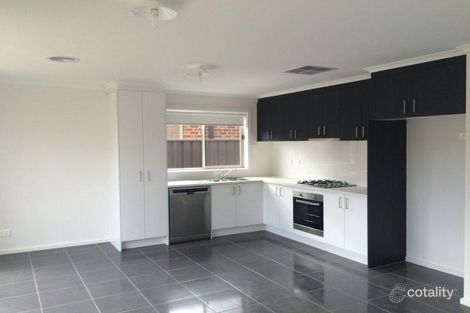 Property photo of 1 Rivergum Court North Bendigo VIC 3550