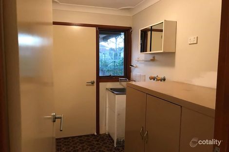 Property photo of 43 Minda Crescent Oak Flats NSW 2529