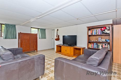 7 Sedgemoor St, Stafford Heights, QLD 4053