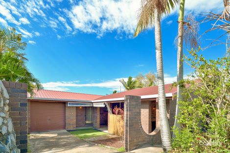Property photo of 11 Atholl Court Kin Kora QLD 4680
