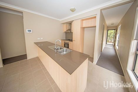 Property photo of 33 Peter Pan Crescent Kurunjang VIC 3337