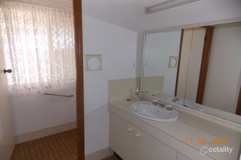 Property photo of 9 Oakland Parade Banora Point NSW 2486