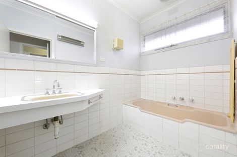 16 Alumnus Ct, Wheelers Hill, VIC 3150