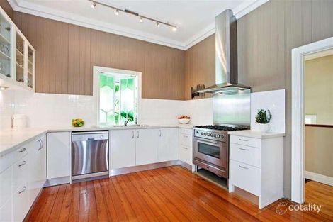 Property photo of 72 Raff Avenue Holland Park QLD 4121