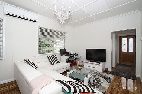 Property photo of 22 Briggs Road Eastern Heights QLD 4305