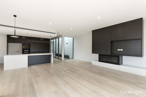 Property photo of 6A Oak Crescent Caulfield North VIC 3161