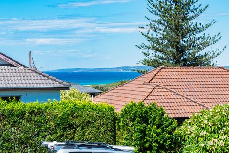 Property photo of 11 Brown Street Redhead NSW 2290