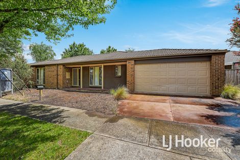 Property photo of 3 Mikasa Place Pakenham VIC 3810
