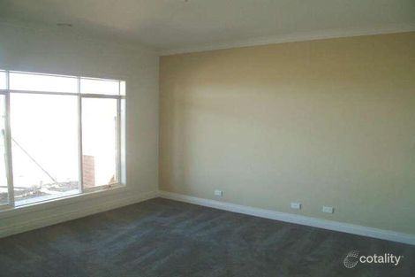 Property photo of 19 Charlotte Pass Pakenham VIC 3810