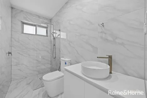 Property photo of 21 O'Brien Road Mount Annan NSW 2567