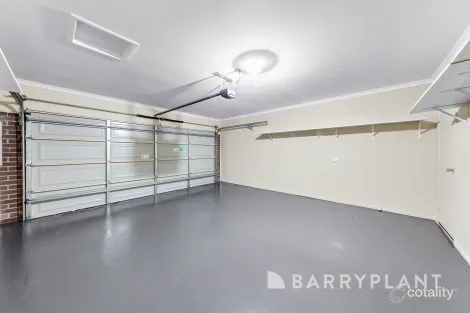 Property photo of 37 Callaway Lane Hillside VIC 3037