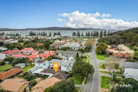 Property photo of 34 Adelaide Crescent Middleton Beach WA 6330