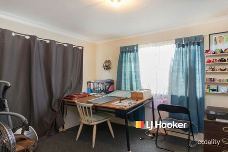 Property photo of 24 Egan Street Beachmere QLD 4510