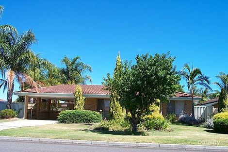 24 Forest Lakes Dr, Thornlie, WA 6108