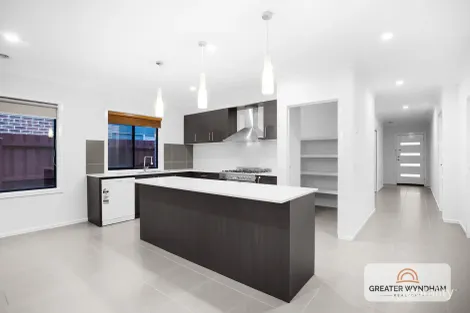 Property photo of 30 Wootten Road Tarneit VIC 3029