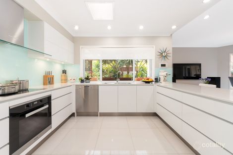 Property photo of 39 Charolais Crescent Benowa QLD 4217