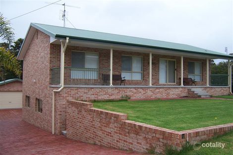 11 Evans Rd, Tuross Head, NSW 2537