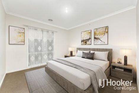 Property photo of 42 Datura Avenue Cranbourne North VIC 3977