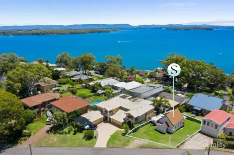 4 Central Ave, Nords Wharf, NSW 2281