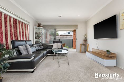 Property photo of 7 Tawleed Grove Clyde North VIC 3978