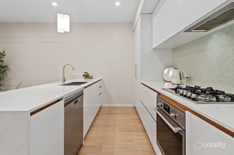 Property photo of 13 Azure Crescent Keysborough VIC 3173