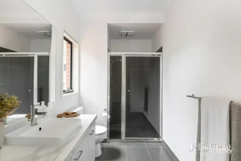 Property photo of 1 Orr Lane Montmorency VIC 3094