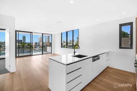 21/18 Remembrance Dr, Surfers Paradise, QLD 4217