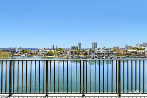 21/18 Remembrance Dr, Surfers Paradise, QLD 4217