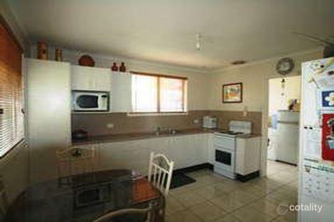 16 Andrew St, Kallangur, QLD 4503