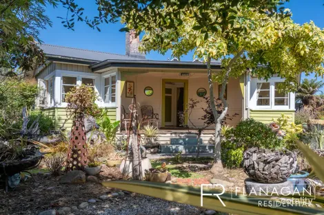 195 Paper Beach Rd, Swan Point, TAS 7275