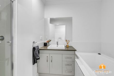 Property photo of 13 Marshy Way Donnybrook VIC 3064