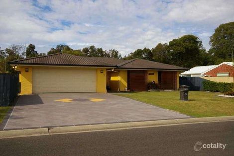 38 Gretel Dr, Beachmere, QLD 4510