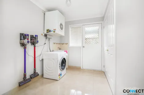 Property photo of 36 Springhill Drive Cranbourne VIC 3977